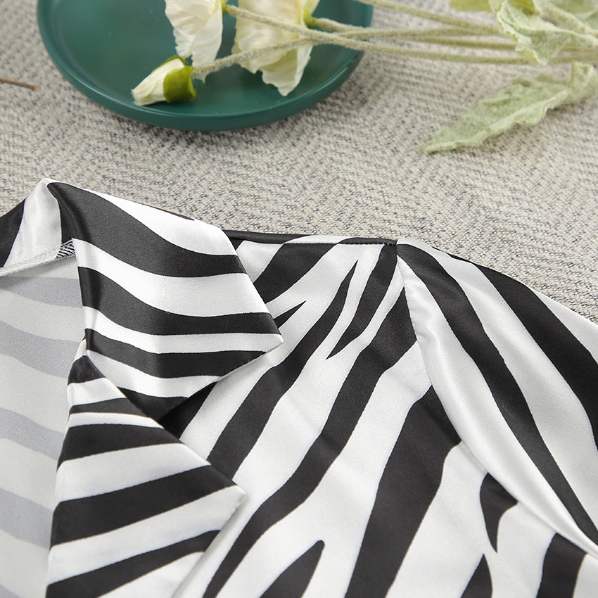 Damer satin pyjamasæt med zebra-print og løs pasform Stilla