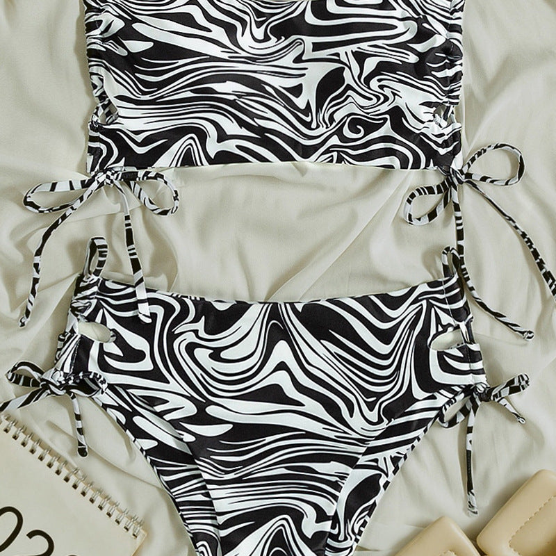 Dame Bandeau-bikini sæt med stilfuldt flæse-design Skovae