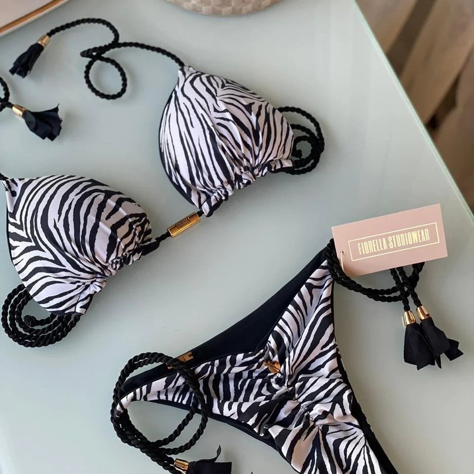 Dame triangel-bikini med moderne leopardmønster og dekorative frynser Skovae