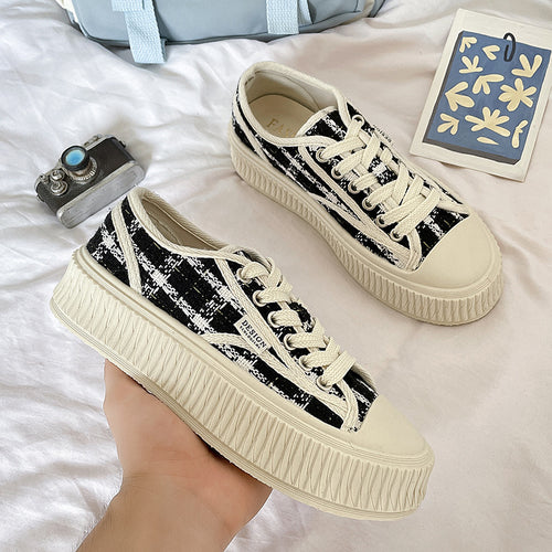Dame Plateau-Sneakers med tekstureret overdel og komfortabel sål Stilla