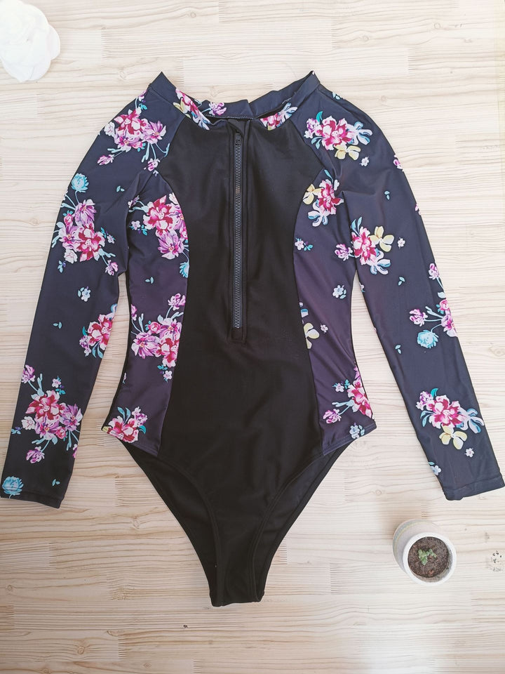 Dame Sporty Badebukser med moderne høj krave og farverigt blomsterdesign Stilla