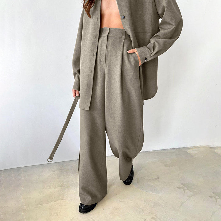 Dame Elegant To-delt Sæt med let oversized Blazer og vide Bukser Stilla