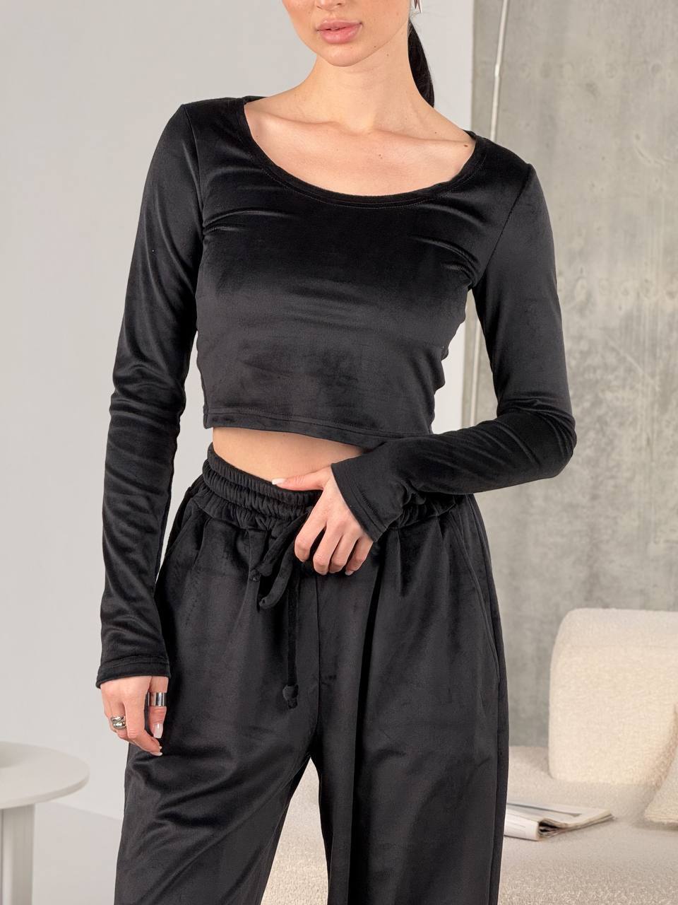 Kvindernes cropped langærmet lavet af blød velour Skovae