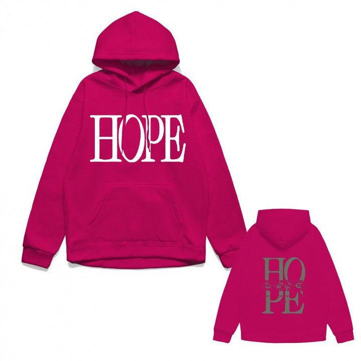 Kvindernes hoodie med iøjnefaldende bogstaver og praktisk designet kængurulomme Skovae