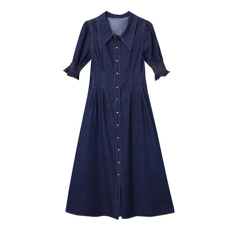Kvindernes denim midi kjole med voluminøse ærmer og knapdetaljer Stilla