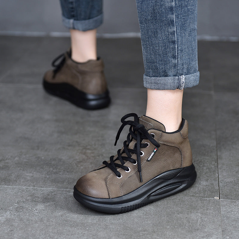 Dame Høj Sneakers med fleksibelt dæmpningssystem og skridsikker sål Stilla