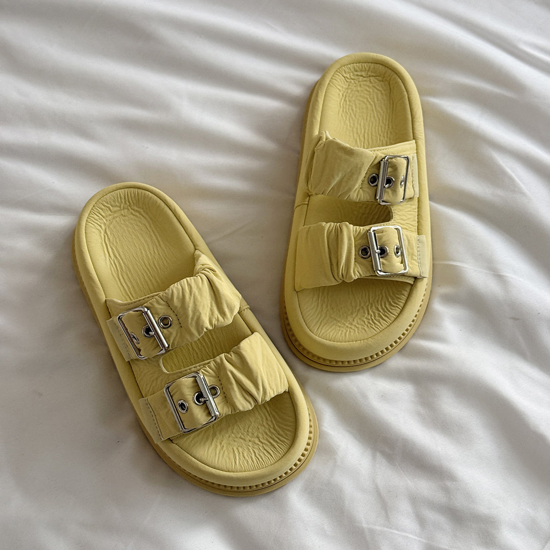 Femme Dobbeltrem Relaxed Slide Sandaler Stilla