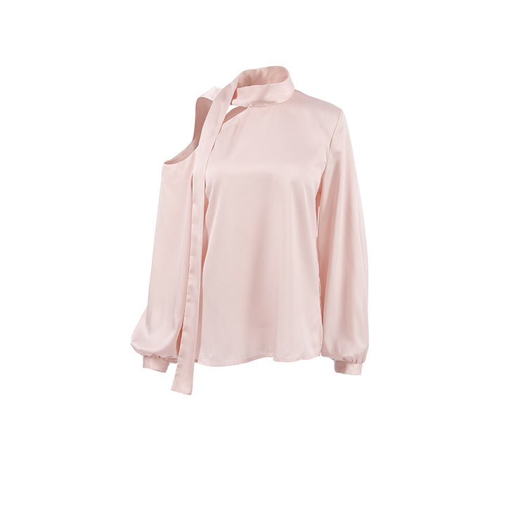 Damebluse med asymmetrisk udskæring og elegant sløjfeudsmykning Stilla