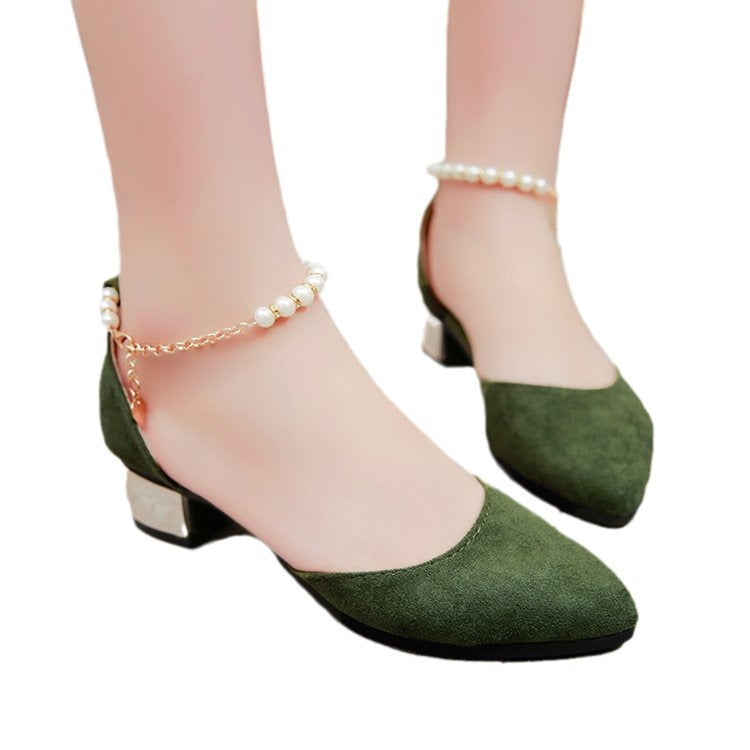 Damer Elegant skårede pumps med modemæssig hæl og perleprydet rem Stilla