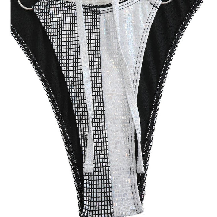 Damer Glitrende Triangel-Bikini med innovativt snoredesign og trendy accenter Stilla