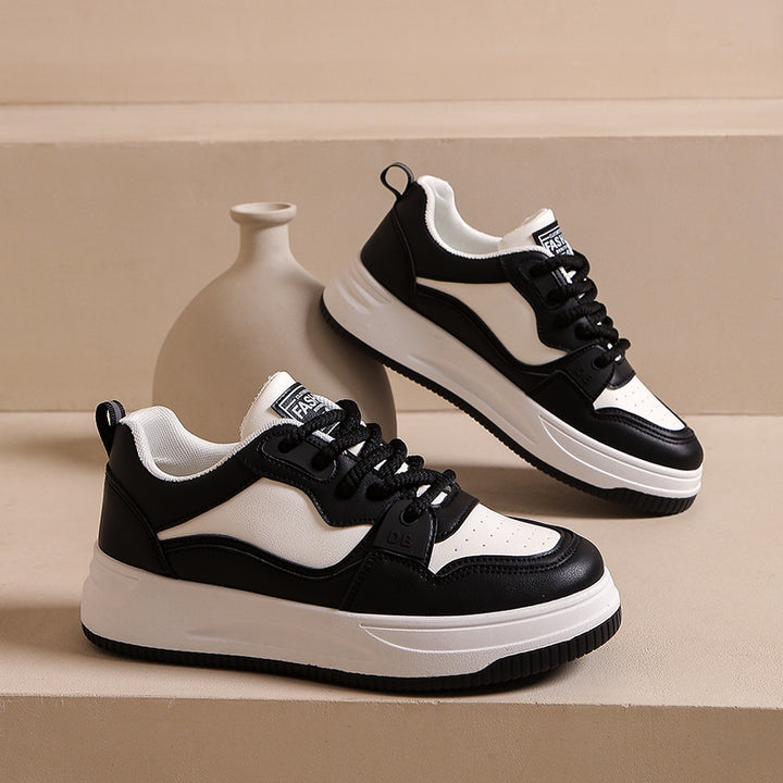 Dame Sneakers i sporty-elegant design med tyk gummisål Stilla