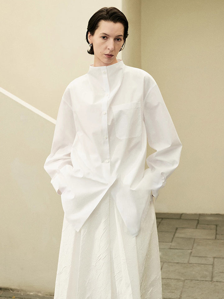 Dame moderne oversized-skjorte med ståkrave Stilla