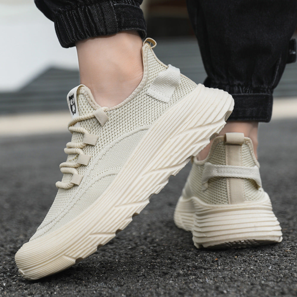 Dame lette og fleksible sneakers med åndbart overmateriale og skridsikker sål Stilla