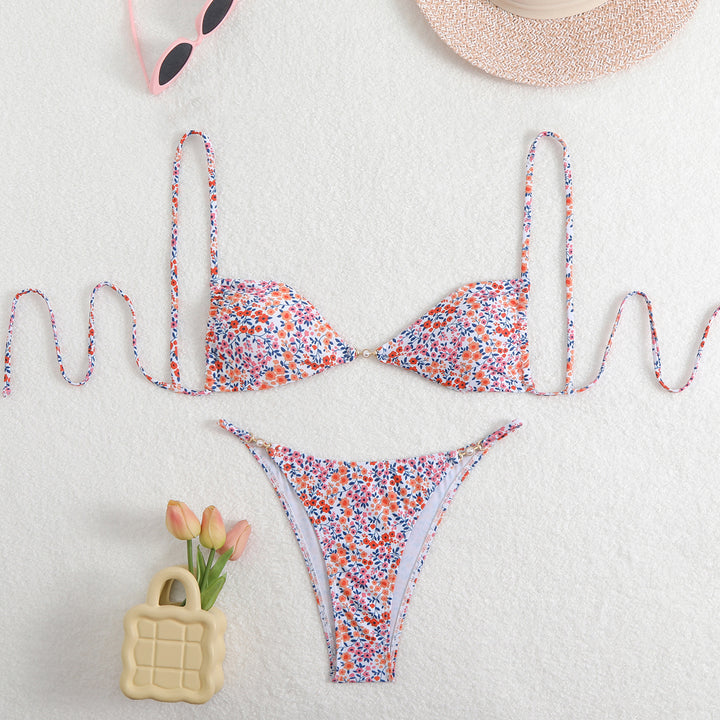 Femme Leopard Print Bikini Sæt med justerbare stropper og metalliske accenter Stilla