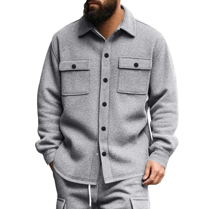 Herrer nan moderigtige overshirt-jakke i filtlook med påsyede brystlommer og synlig trykknapliste Skovae