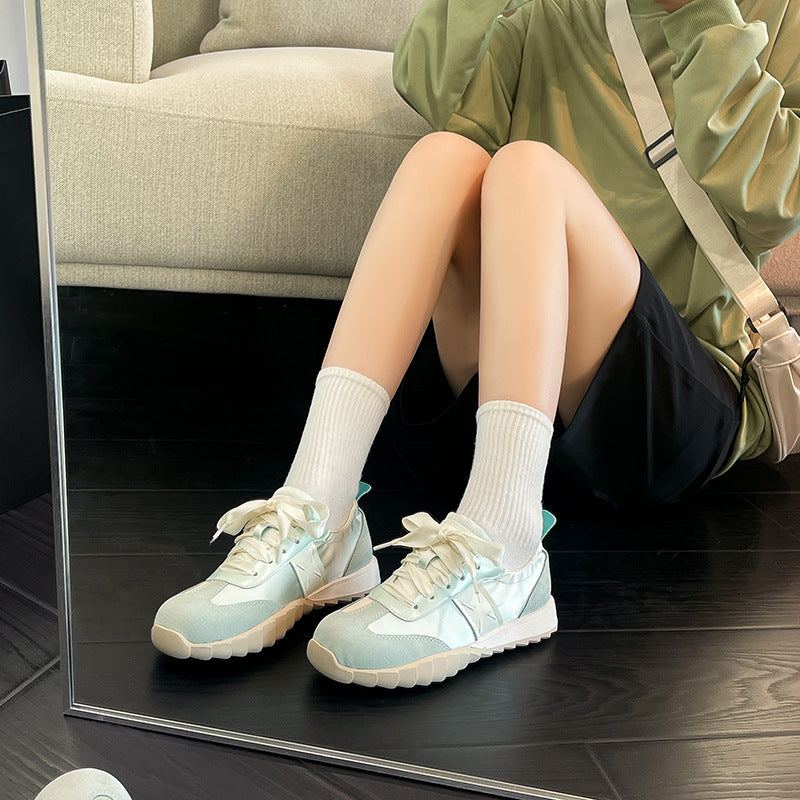 Dame Sporty Sneakers med elegante Satin- og Nubuck-elementer Stilla