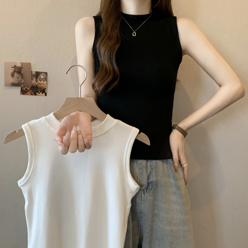 Femme Slim Fit Mock Neck Ribbet Tanktop Stilla