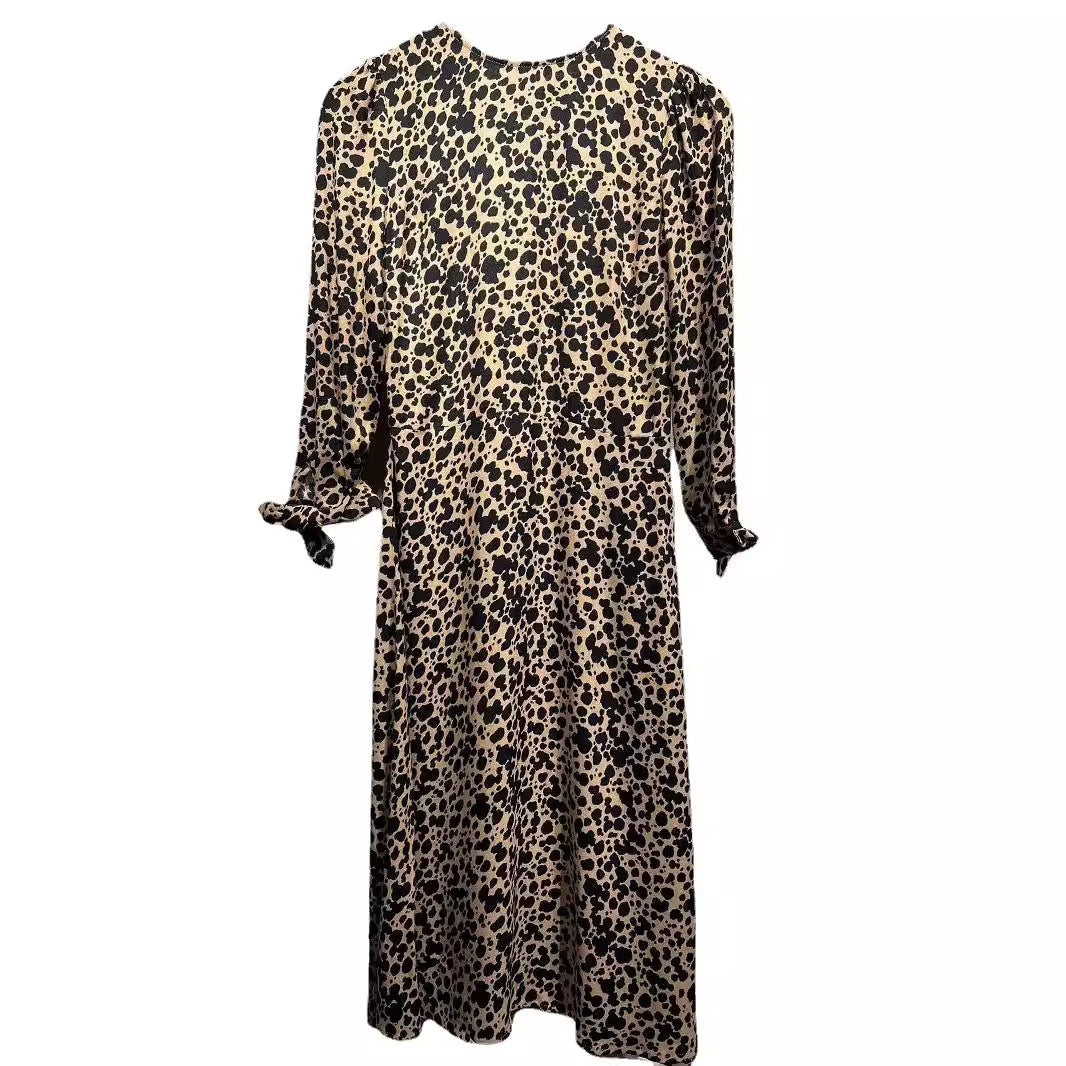Dame Midi-kjole med stilfuldt leopardmønster og elegante puffærmer Stilla