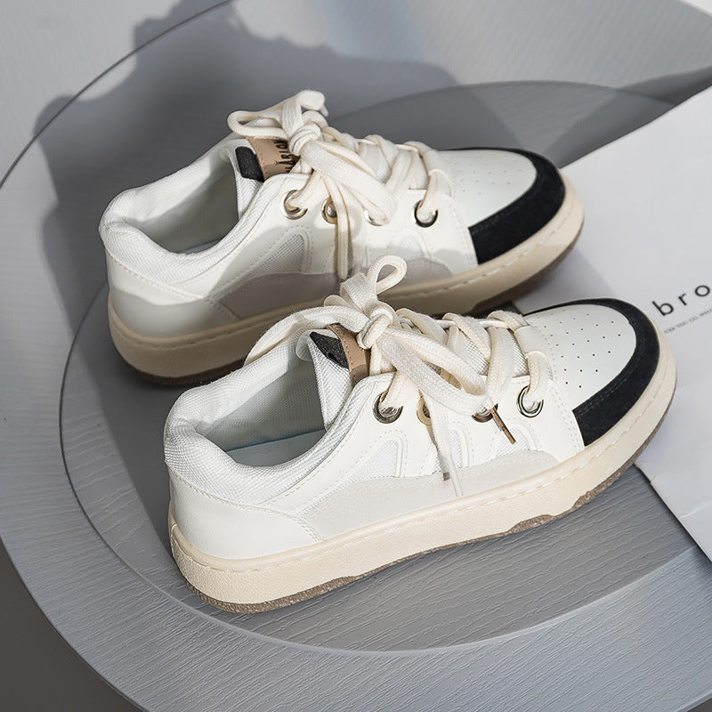 Dame Sporty Sneakers med åndbare mesh-indlæg og støddæmpende sål Stilla