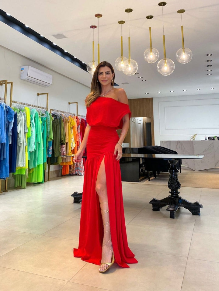 Dame Maxikjole med elegant asymmetrisk design og flydende draperinger Stilla