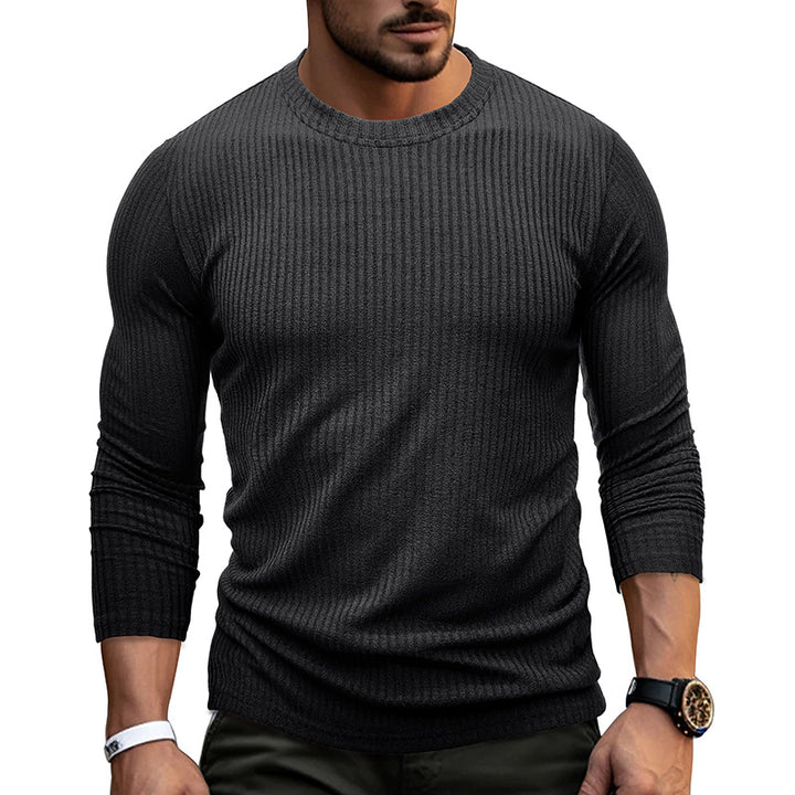Herren finstrikket pullover med moderne ribdesign og elegant snit Stilla