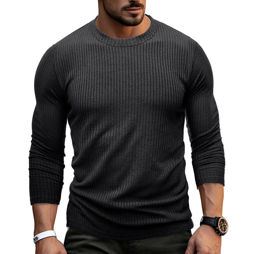 Herren finstrikket pullover med moderne ribdesign og elegant snit Stilla