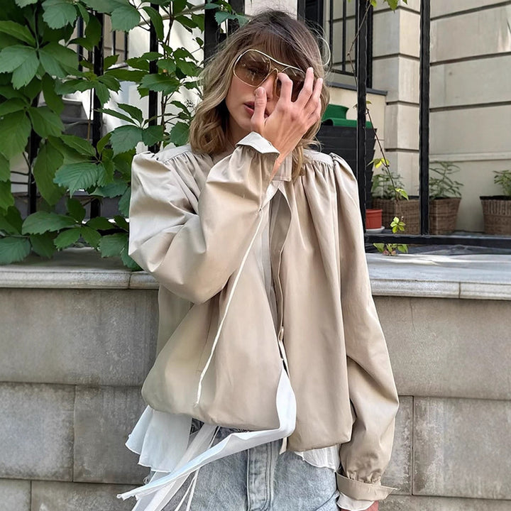 Damer Cropped Bluse med ballonformede ærmer og højhalset krave Stilla