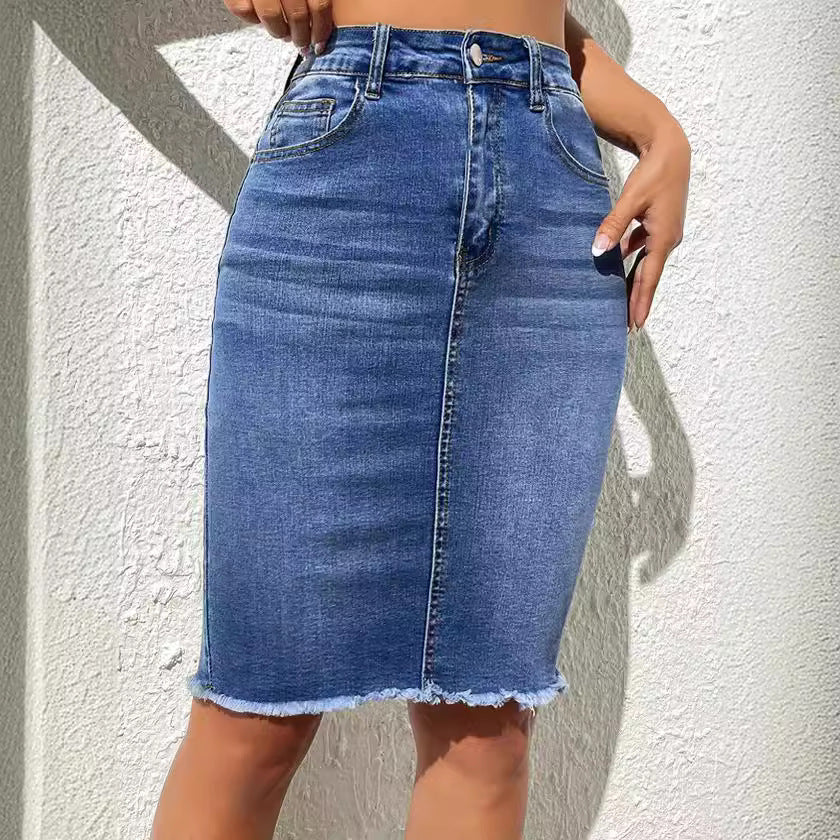 Dame Denim blyantskørt i afslappet stil med frynset kant Stilla