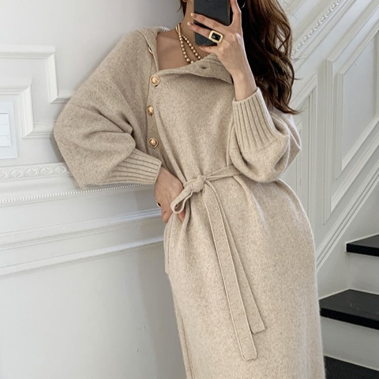 Femme Elegant Højkrave Pulloverkjole med Knapdetaljer Stilla