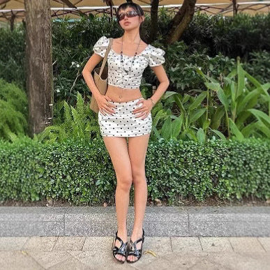 Femme Polka Dot Crop Top og Mini Skirt Sæt Stilla