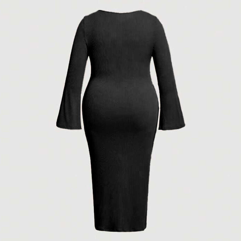 Dame elegant omslagsskjorte med feminine flæsedetaljer og dyb V-udskæring Stilla