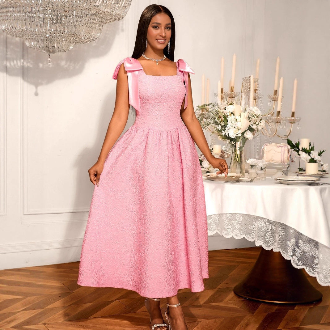Dame Elegant aftenkjole med brede satinbånd Skovae
