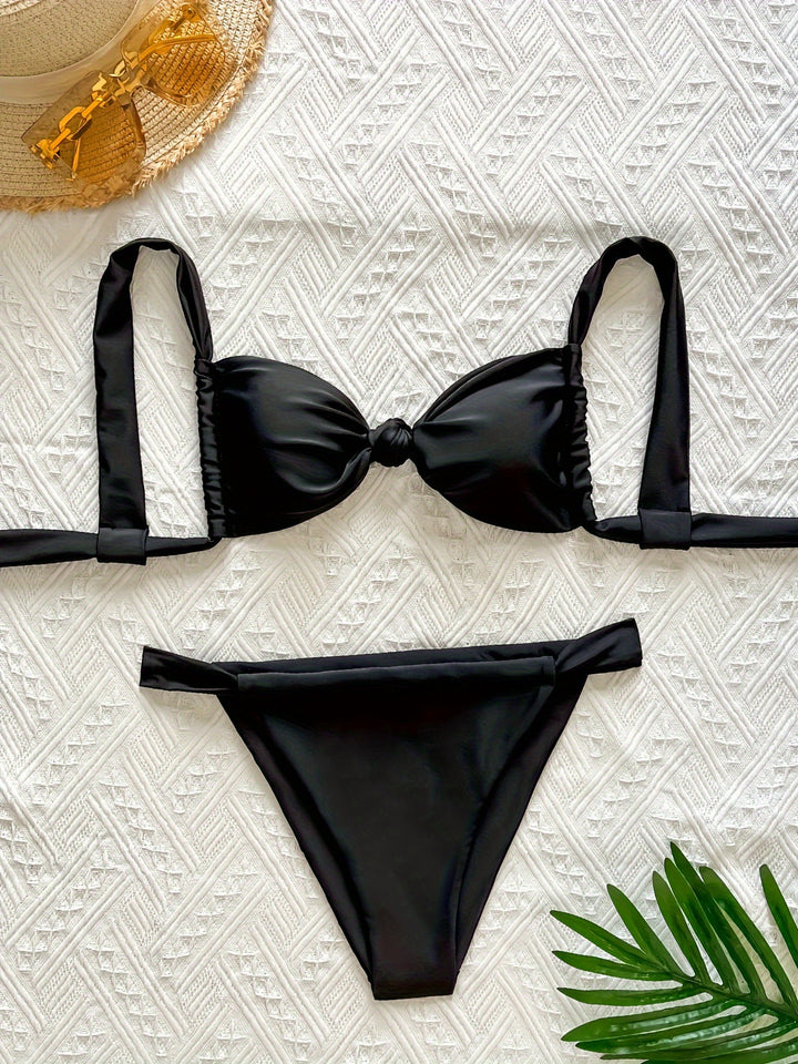 Dame bikini-sæt med moderne knude-detalje og justerbare stropper Stilla