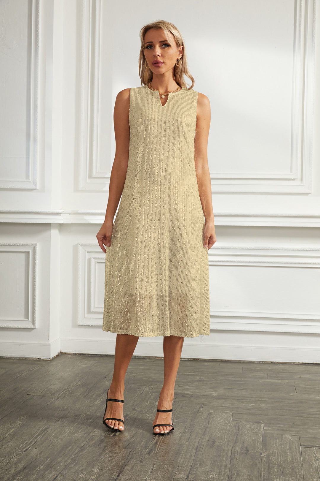 Dame Midikjole med elegant glimmer-design og enkel snitføring Stilla