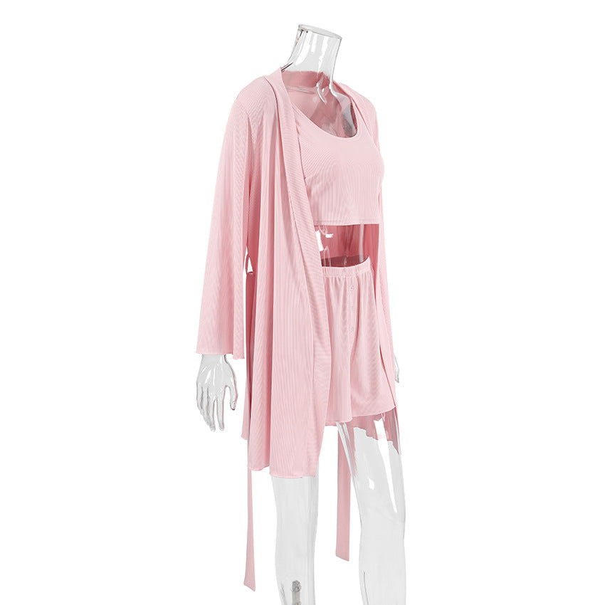 Dame Lounge-sæt med cropped top og afslappede shorts Stilla