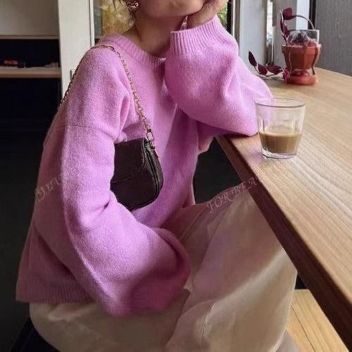 Dame hyggelig rundhals sweater lavet af fin strik kvalitetsblanding Stilla