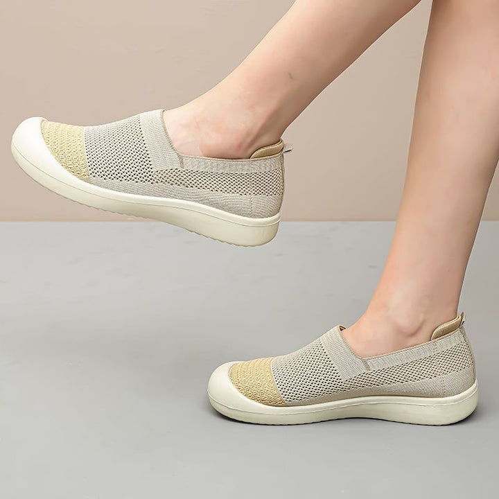 Dame Slip-On Sneakers med elastisk overdel og skridsikker sål Stilla