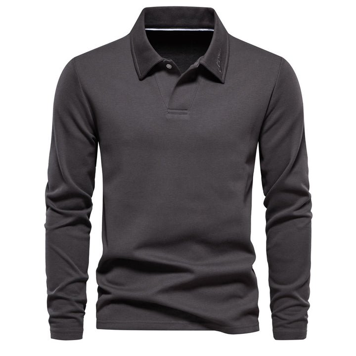 Herrer langærmet polo shirt med åben V-hals, smal pasform og tone-i-tone kravebroderi Skovae