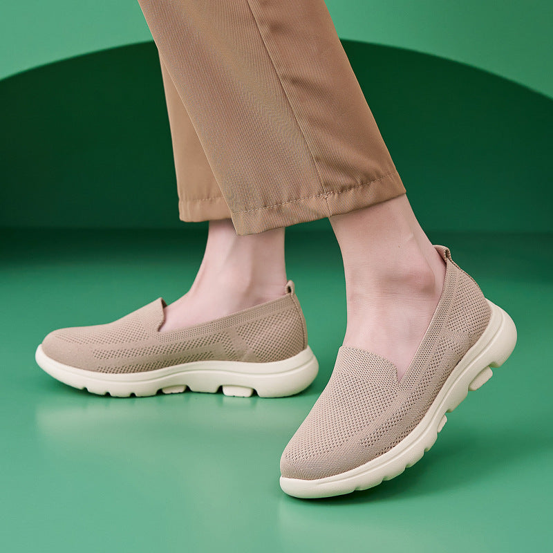 Dame Slip-On Sneakers med åndbar mesh-overflade og komfortabel dæmpningsteknologi Stilla
