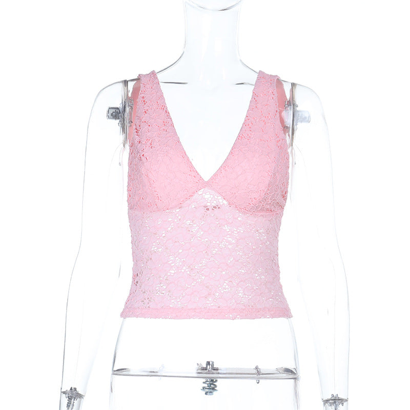 Dame spids crop top med dyb V-udskæring og flæsedesign Skovae