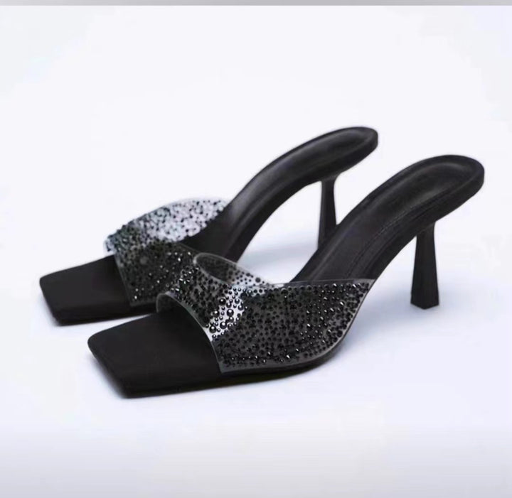 Dame Glitrende Plateau-Pumps med elegant rem og komfortabelt fodseng Stilla