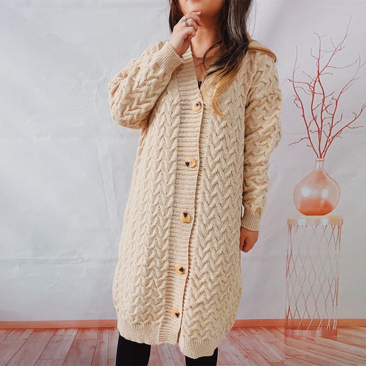 Kvinders cardigan med hele kabelmønster og store knapper Stilla