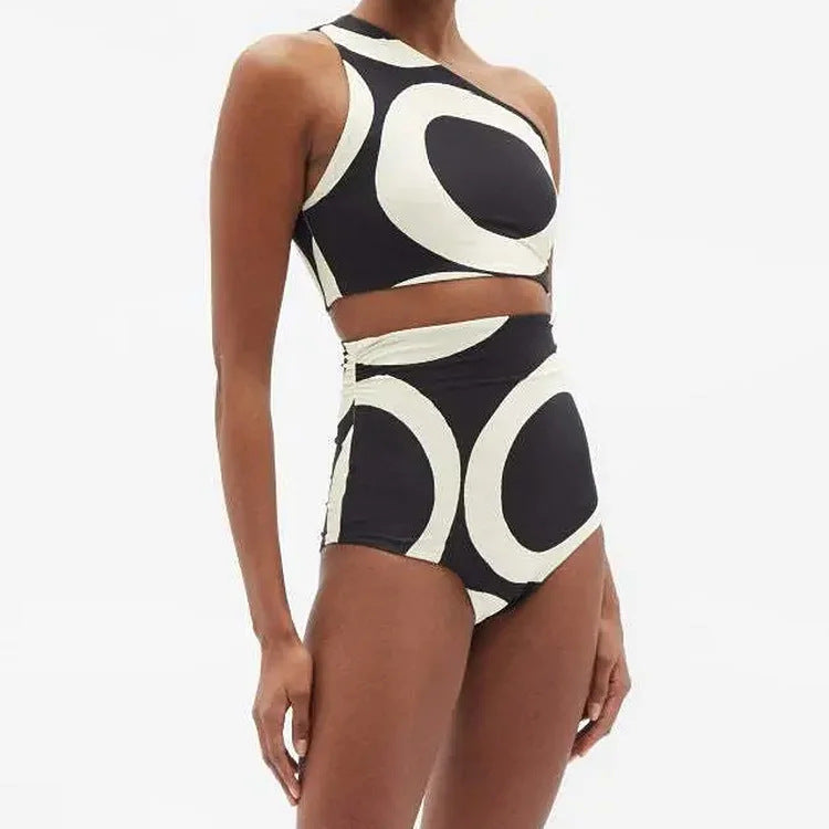 Dame bikiniset med asymmetrisk top og elegant omslagsskjørt Skovae