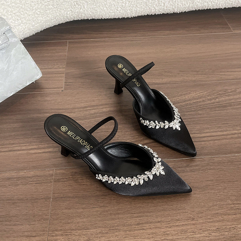 Dame Sling-pumps med funklende strasspynt og elegant form Stilla