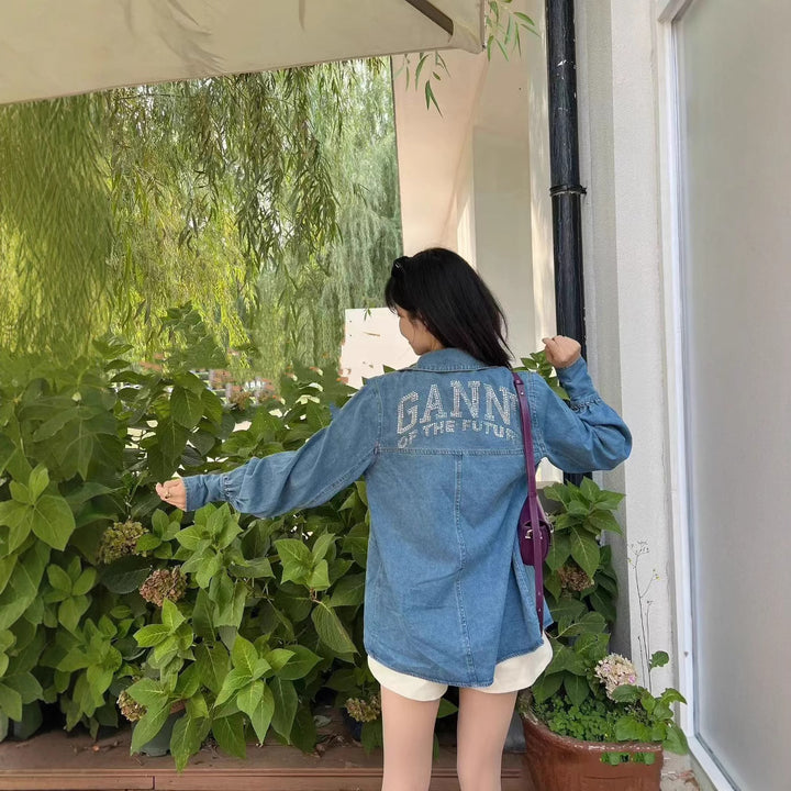 Dame Jeansjakke i afslappet oversized-snit med statement-print Stilla