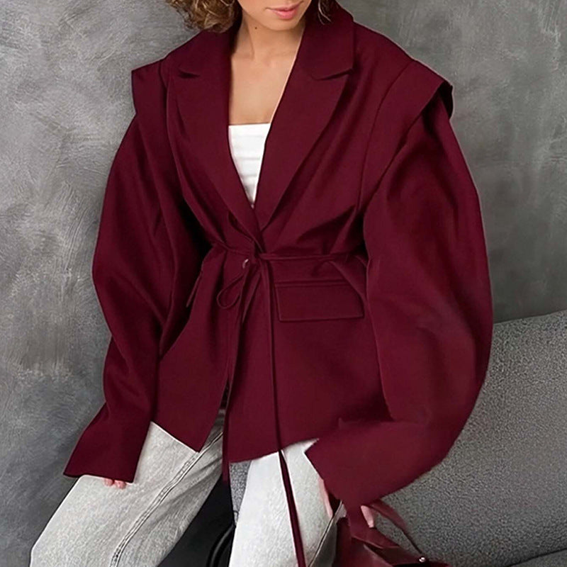 Kvinders oversized blazer med talje bælte og elegante puffærmer Stilla