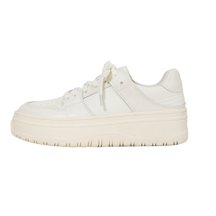 Dame Plateau Sneakers med innovativ sålekonstruktion og åndbar overfladeteknologi Stilla