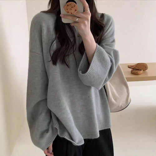 Kvinders oversized strikket sweater med bred skæring og fint materiale Stilla