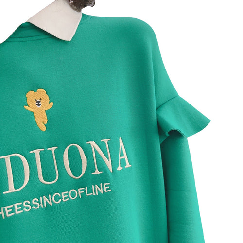 Dame sweatshirt med moderigtigt flæse-design og klassisk krave Stilla