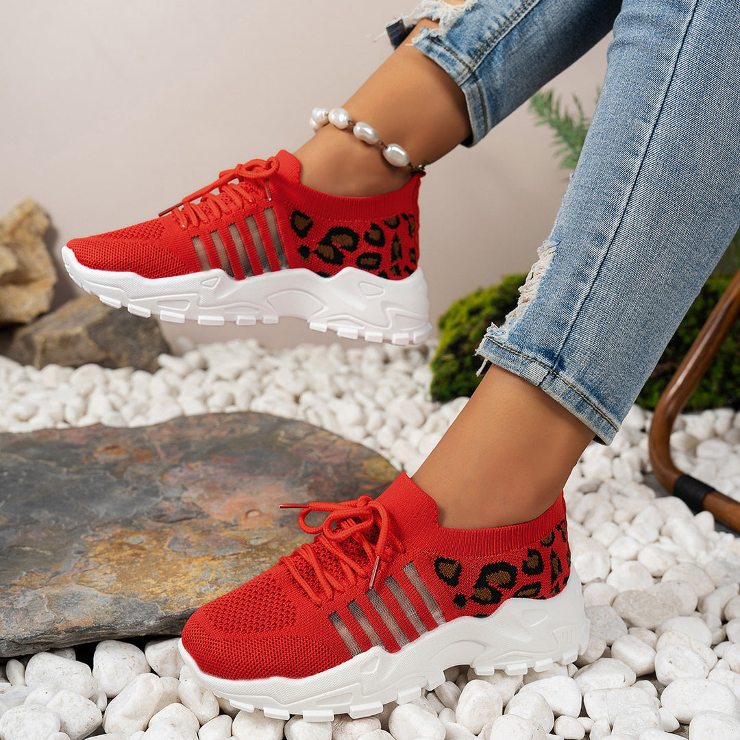 Dame sporty sneakers med åndbart overmateriale og skridsikker sål Stilla